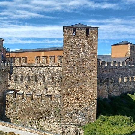 Apartamento Castillo Ponferrada. Extérieur photo