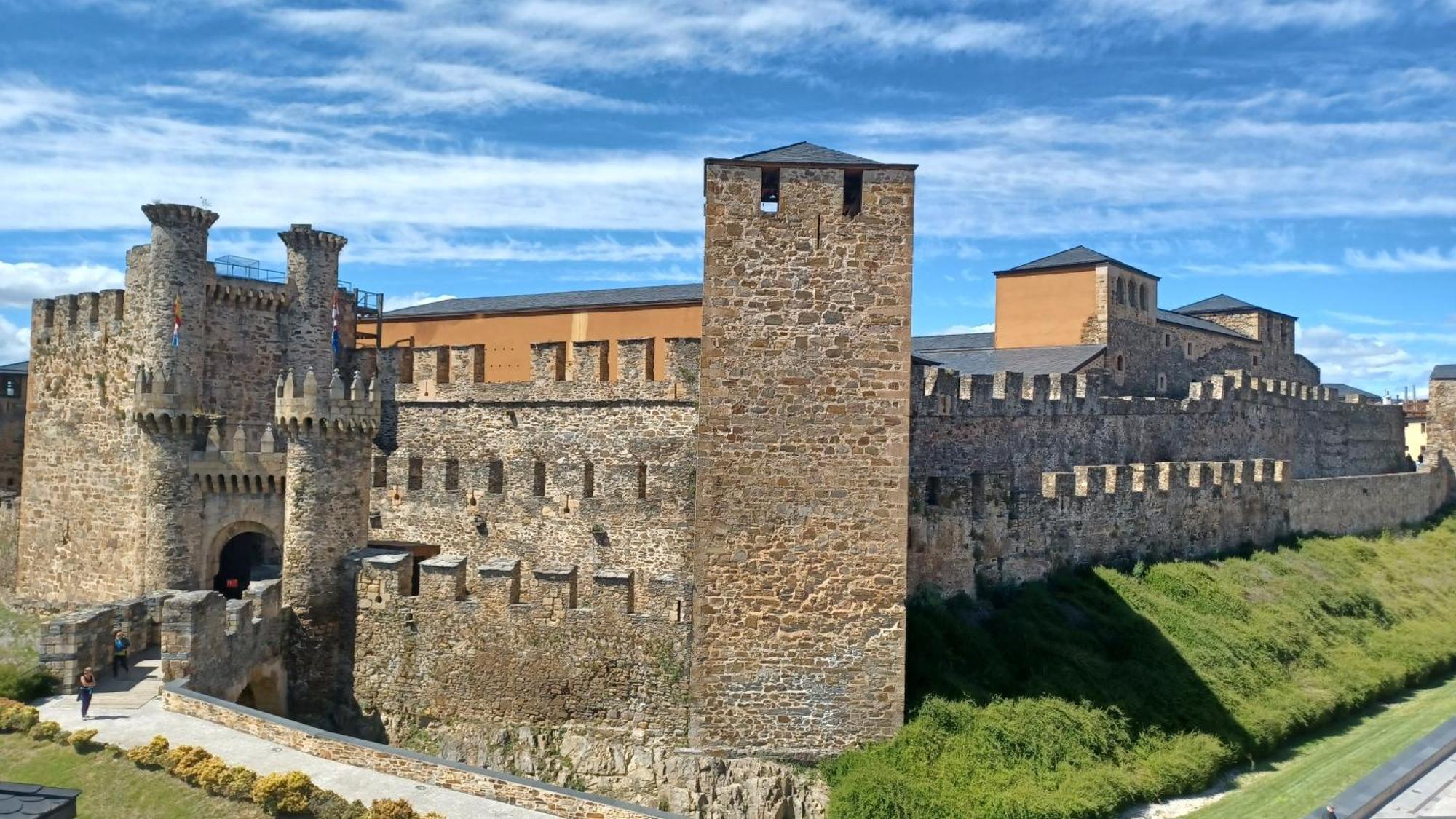 Apartamento Castillo Ponferrada. Extérieur photo